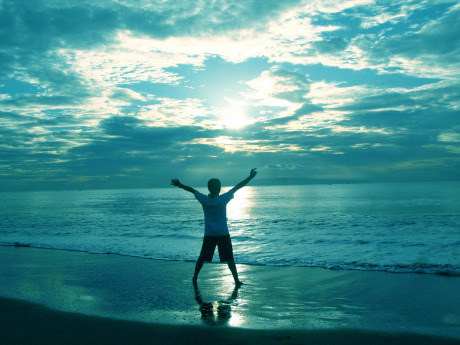 stockvault-pose-on-the-side-of-the-beach109478